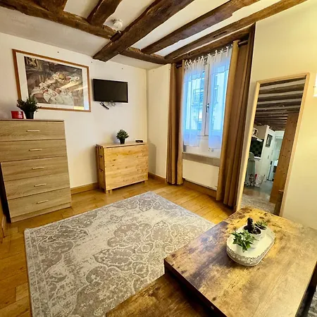 Apartment Cosy Flat Heart Of